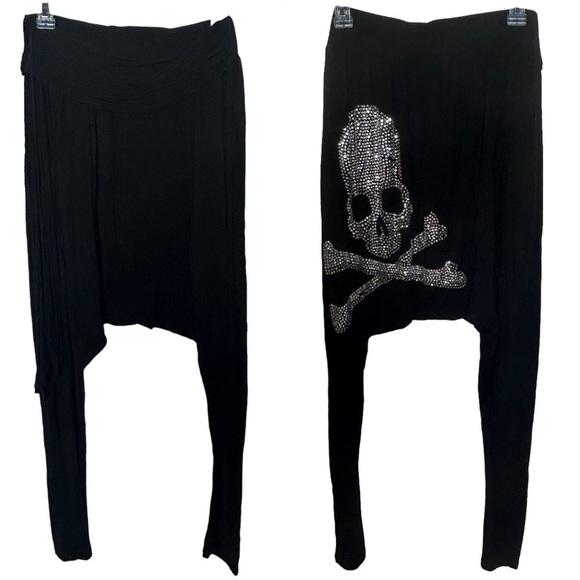 3 Queen Black Fringe Rhinestone Skull Parachute Pants - Picture 1 of 16